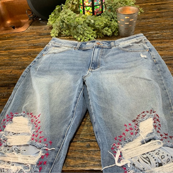Boho Blue Jeans Distressed Bandana Print Embroidered Embroidery Cotton 17 - Picture 2 of 16